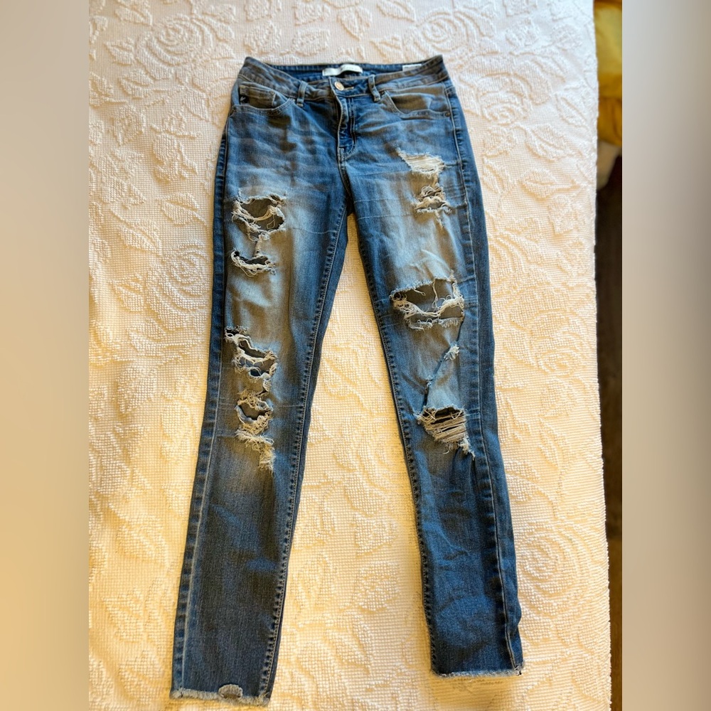 KanCan Distressed Skinny Jeans in Blue